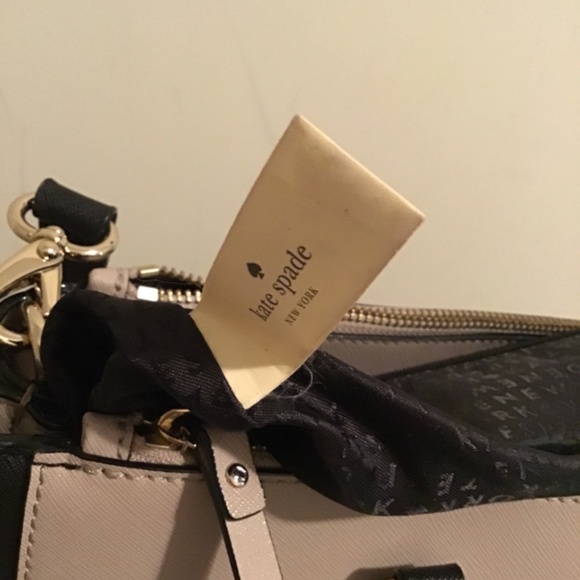 😍Kate Sade, new condition, shoulder bag, strap = 16/20, two tone, gorgeous - Picture 8 of 9